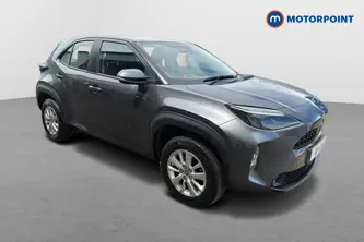 Toyota Yaris Cross Icon Automatic Petrol-Electric Hybrid Estate - Stock Number (1635360) - Drivers side front corner
