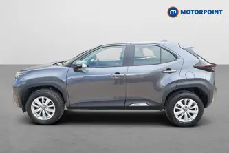 Toyota Yaris Cross Icon Automatic Petrol-Electric Hybrid Estate - Stock Number (1635360) - Drivers side