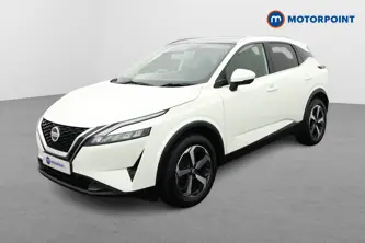 Nissan Qashqai N-Connecta Manual Petrol SUV - Stock Number (1636679) - Passenger side front corner