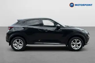 Nissan Juke N-Connecta Automatic Petrol SUV - Stock Number (1641373) - Passenger side