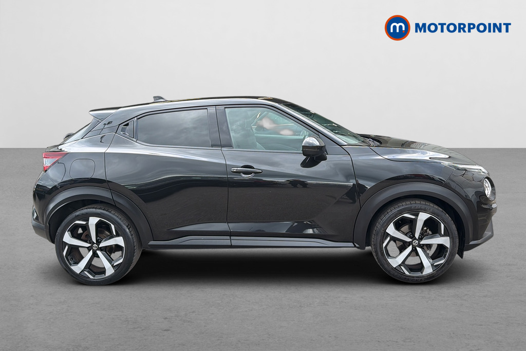 Nissan Juke Tekna Manual Petrol SUV - Stock Number (1641764) - Passenger side