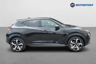 Nissan Juke Tekna Manual Petrol SUV - Stock Number (1641764) - Passenger side
