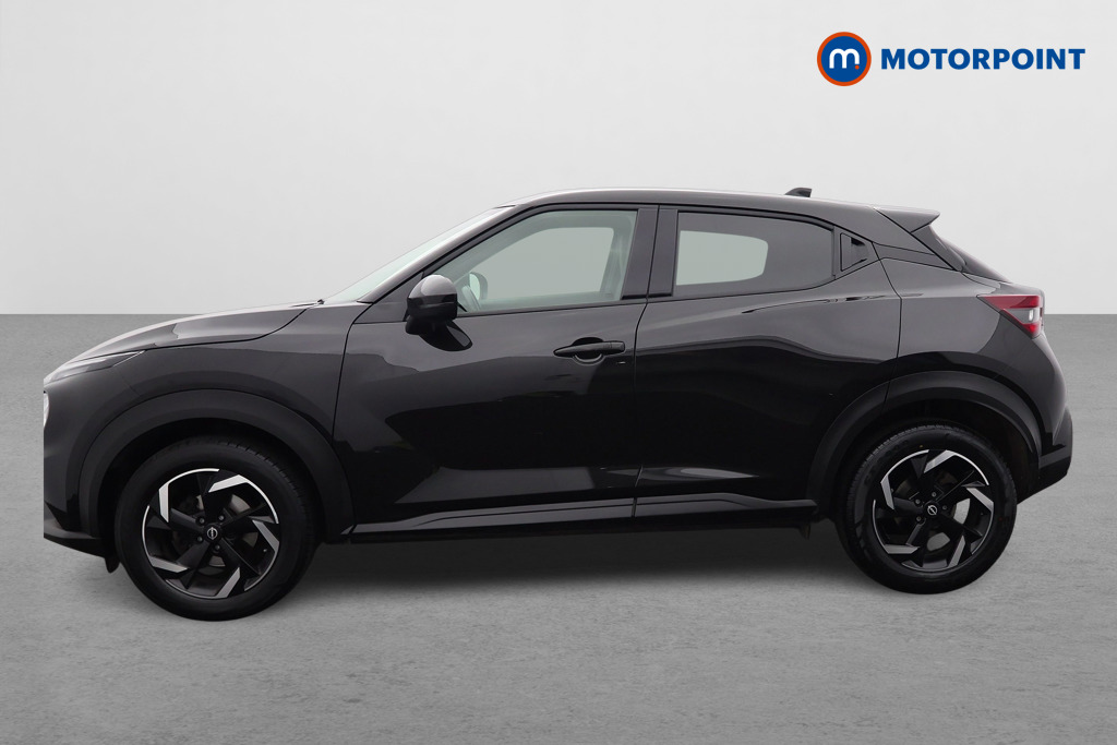 Nissan Juke N-Connecta Manual Petrol SUV - Stock Number (1642330) - Passenger side