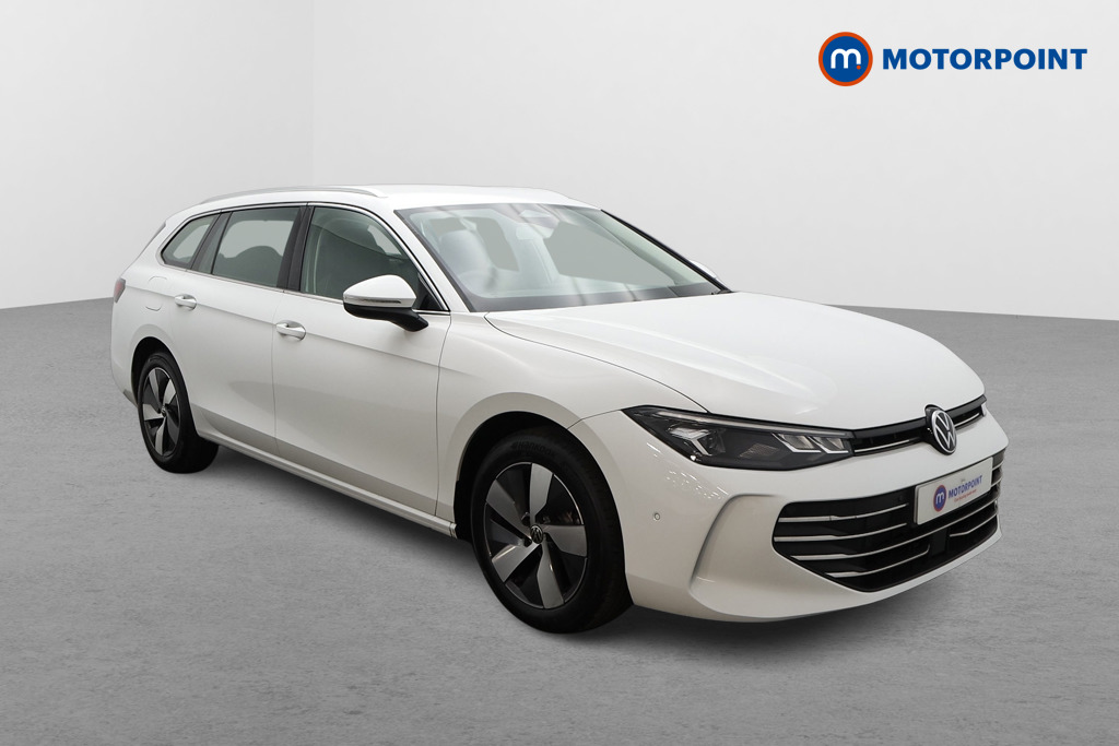 Volkswagen Passat Life Automatic Petrol Plug-In Hybrid Estate - Stock Number (1643786) - Drivers side front corner