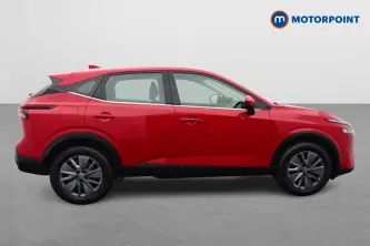 Nissan Qashqai Visia Manual Petrol SUV - Stock Number (1644513) - Drivers side