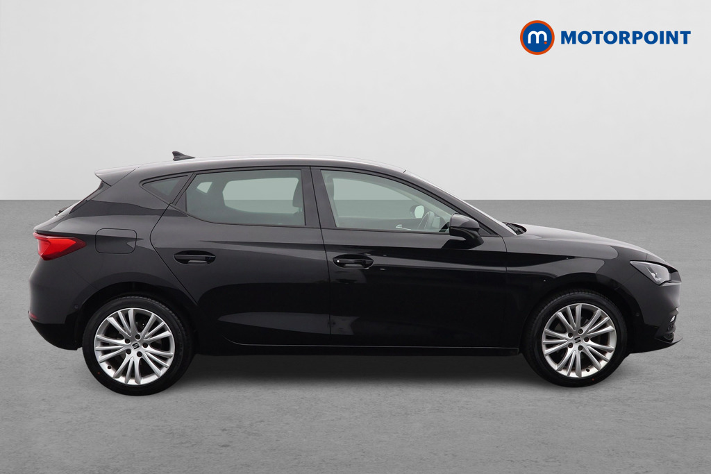 Seat Leon Se Dynamic Manual Petrol Hatchback - Stock Number (1645240) - Drivers side