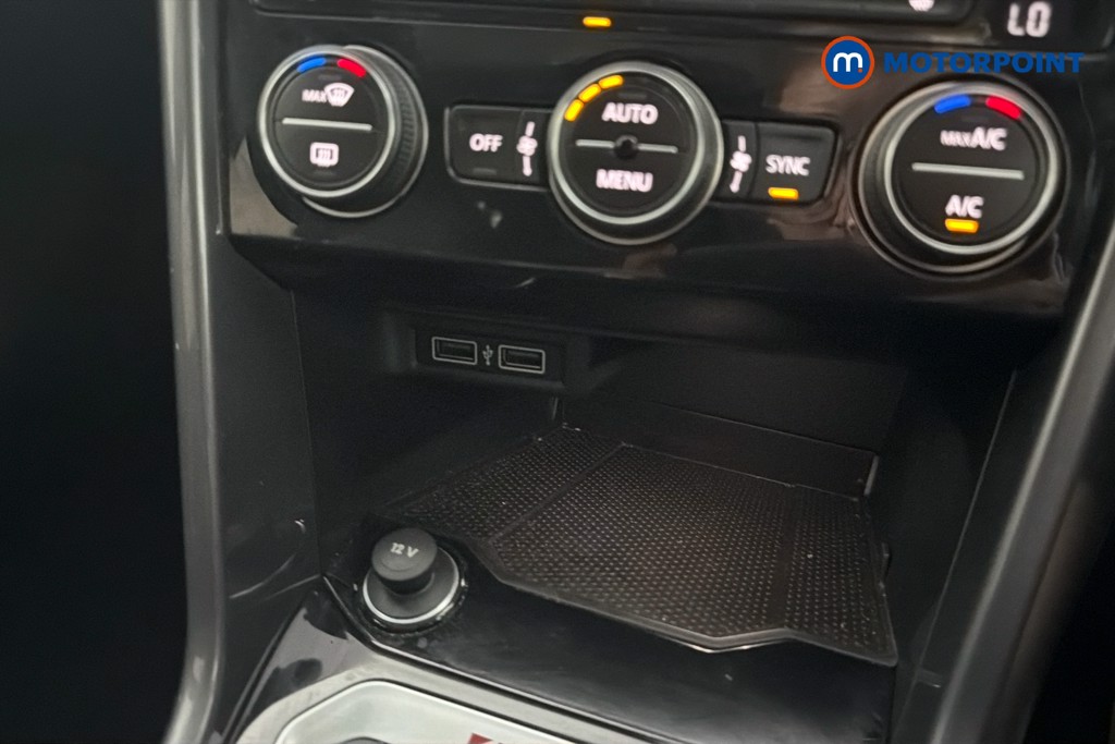 Volkswagen T-Roc R-Line Automatic Petrol SUV - Stock Number (1645814) - 13th supplementary image