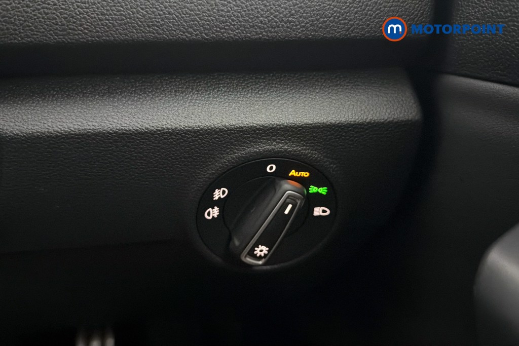 Volkswagen T-Roc R-Line Automatic Petrol SUV - Stock Number (1645814) - 14th supplementary image