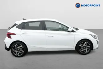 Hyundai I20 Premium Manual Petrol Hatchback - Stock Number (1645860) - Drivers side