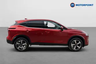 Nissan Qashqai N-Connecta Manual Petrol SUV - Stock Number (1646192) - Passenger side