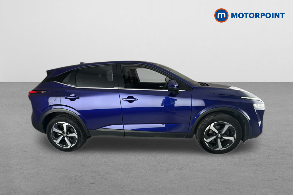 Nissan Qashqai N-Connecta Manual Petrol SUV - Stock Number (1646302) - Drivers side