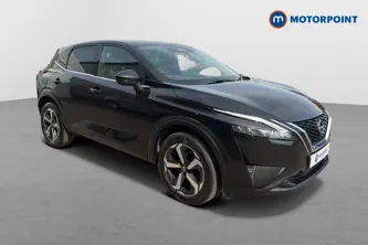 Nissan Qashqai N-Connecta Automatic Petrol SUV - Stock Number (1647756) - Drivers side front corner