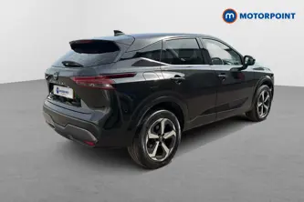Nissan Qashqai N-Connecta Automatic Petrol SUV - Stock Number (1647756) - Passenger side rear corner