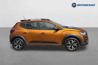 Dacia Sandero Stepway Prestige Manual Petrol Hatchback - Stock Number (1648066) - Drivers side