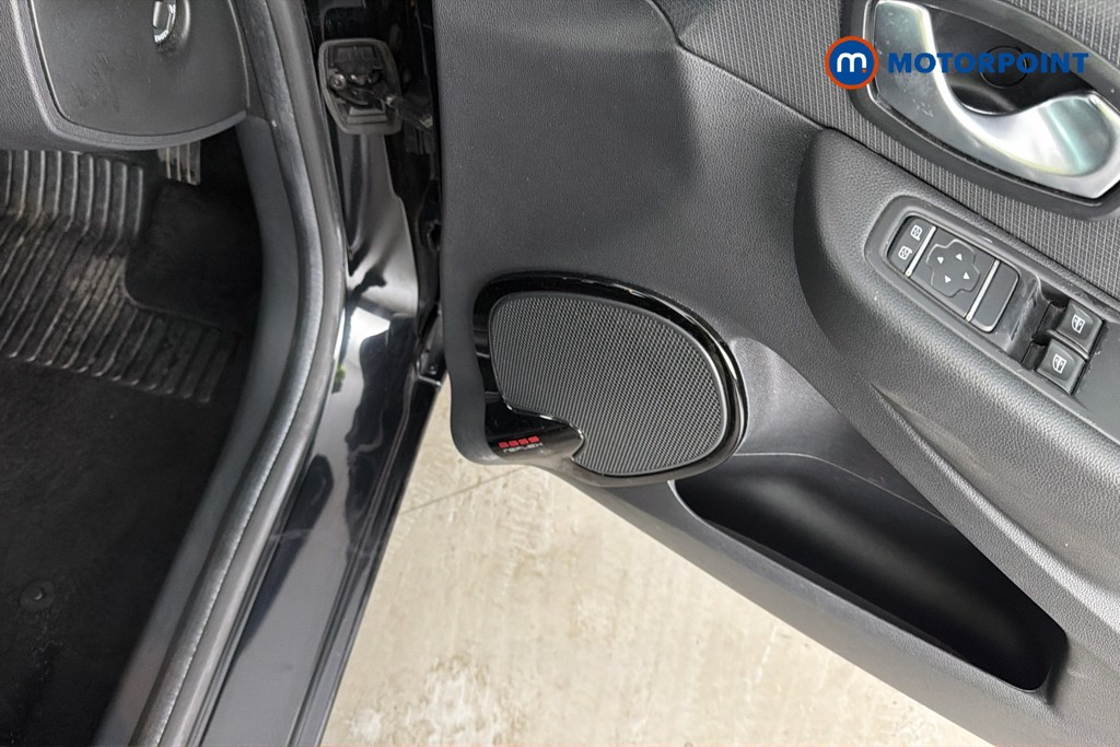 Renault Clio Iconic Manual Diesel Hatchback - Stock Number (1649054) - 21st supplementary image