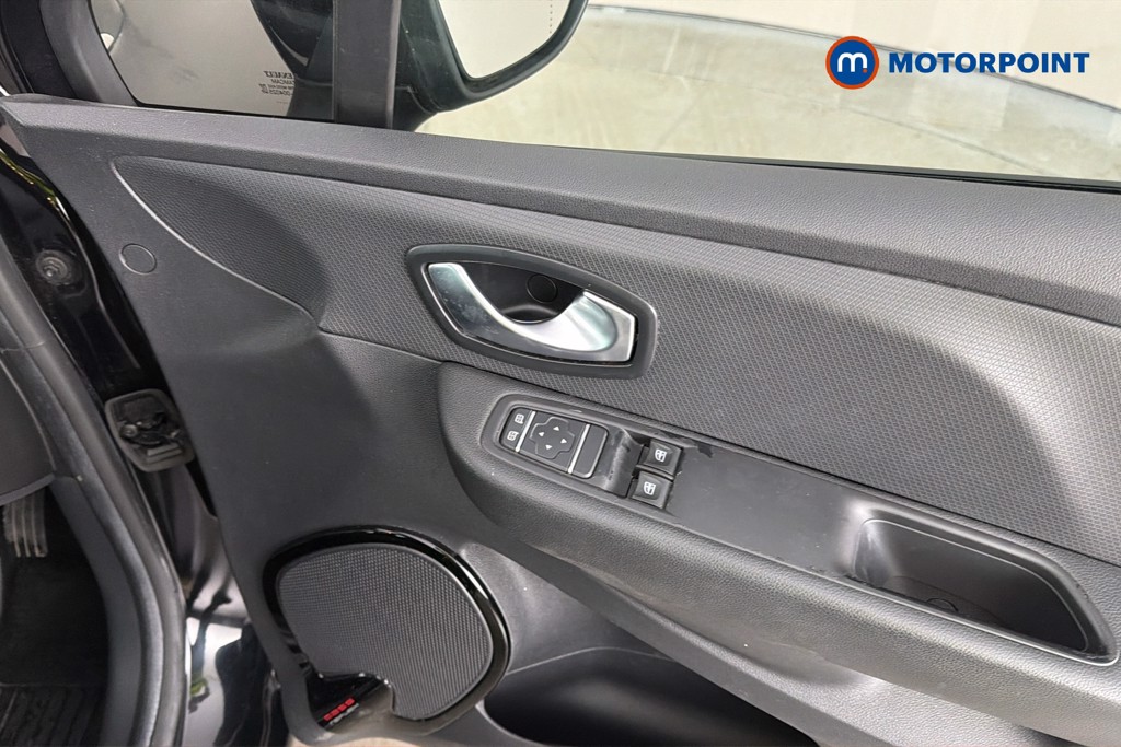 Renault Clio Iconic Manual Diesel Hatchback - Stock Number (1649054) - 42nd supplementary image