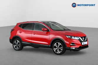 Nissan Qashqai N-Connecta Manual Diesel SUV - Stock Number (1649165) - Drivers side front corner
