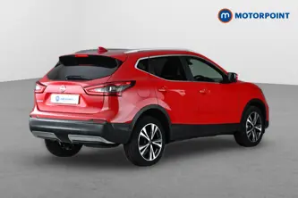 Nissan Qashqai N-Connecta Manual Diesel SUV - Stock Number (1649165) - Drivers side rear corner