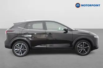 Nissan Qashqai Tekna Automatic Petrol SUV - Stock Number (1649417) - Drivers side