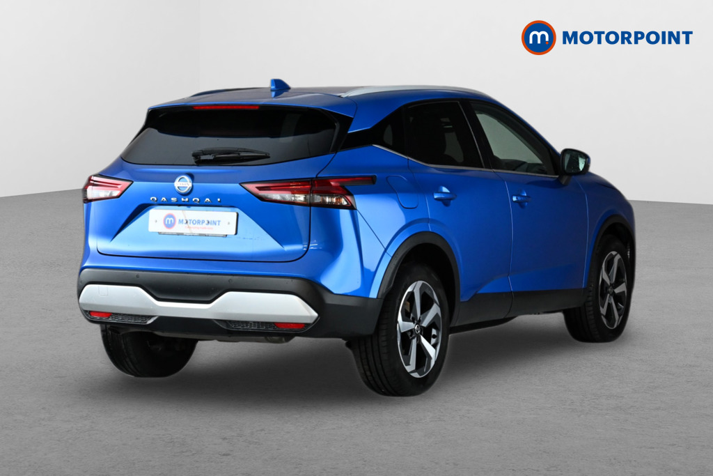 Nissan Qashqai N-Connecta Manual Petrol SUV - Stock Number (1649979) - Drivers side rear corner