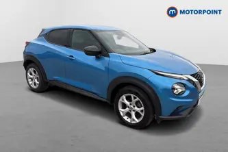 Nissan Juke N-Connecta Manual Petrol SUV - Stock Number (1650200) - Drivers side front corner