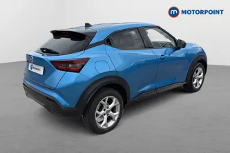 Nissan Juke N-Connecta Manual Petrol SUV - Stock Number (1650200) - Passenger side rear corner