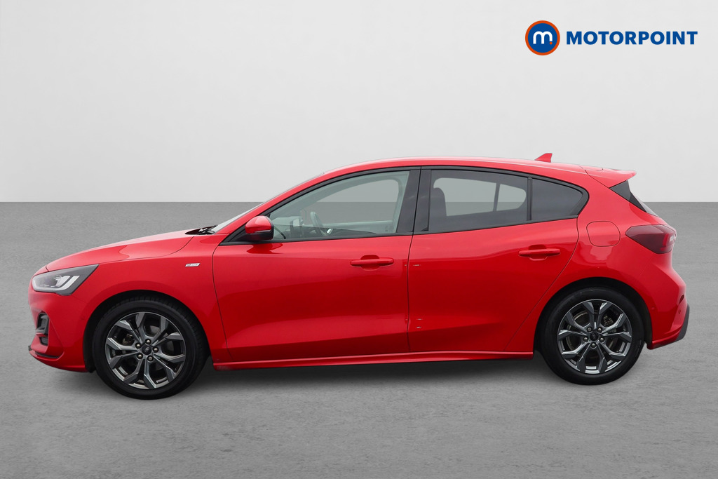 Ford Focus St-Line Manual Petrol Hatchback - Stock Number (1650343) - Passenger side