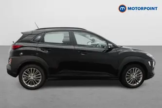 Hyundai Kona SE Manual Petrol SUV - Stock Number (1650421) - Drivers side