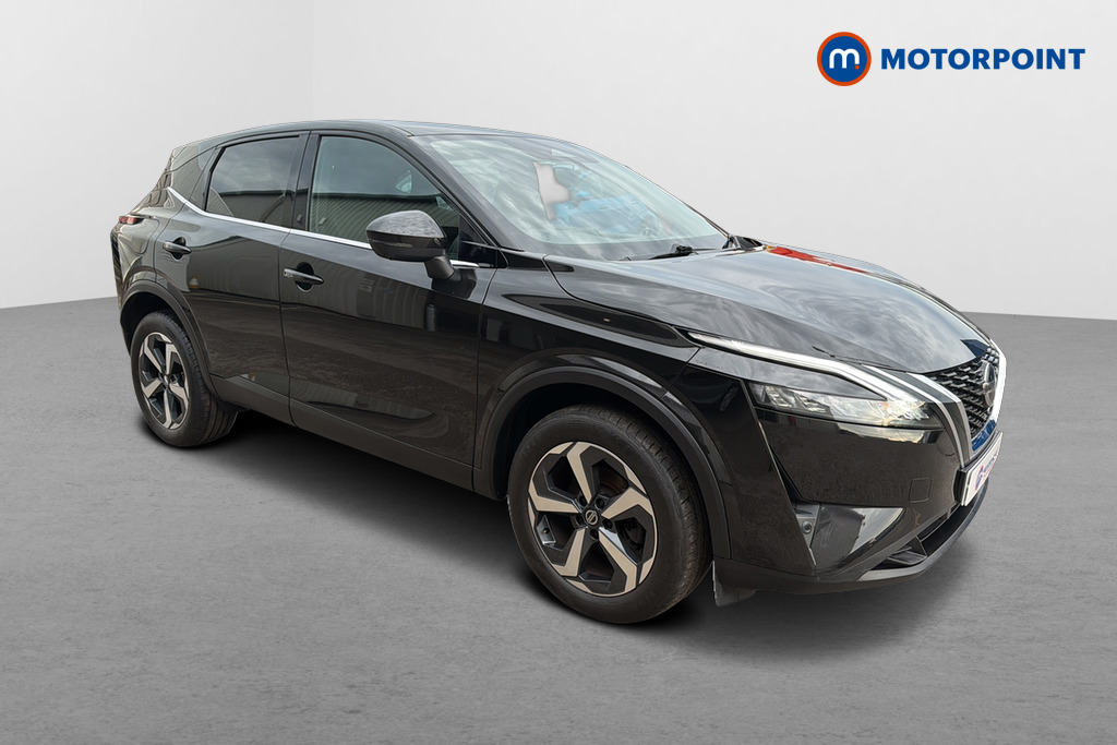 Nissan Qashqai N-Connecta Automatic Petrol SUV - Stock Number (1650857) - Drivers side front corner