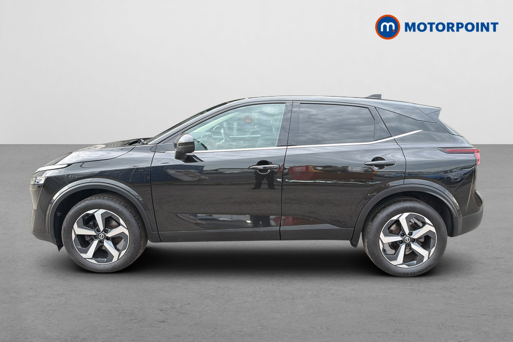 Nissan Qashqai N-Connecta Automatic Petrol SUV - Stock Number (1650857) - Drivers side