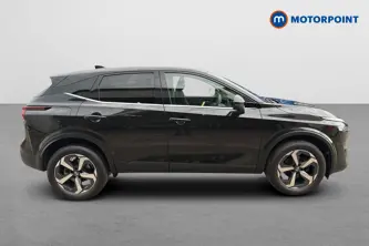 Nissan Qashqai N-Connecta Automatic Petrol SUV - Stock Number (1650857) - Passenger side
