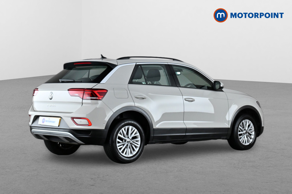 Volkswagen T-Roc Life Manual Petrol SUV - Stock Number (1650899) - Drivers side rear corner