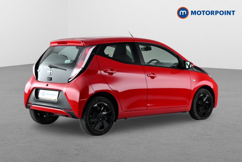 Toyota Aygo X-Play Automatic Petrol Hatchback - Stock Number (1651168) - Drivers side rear corner
