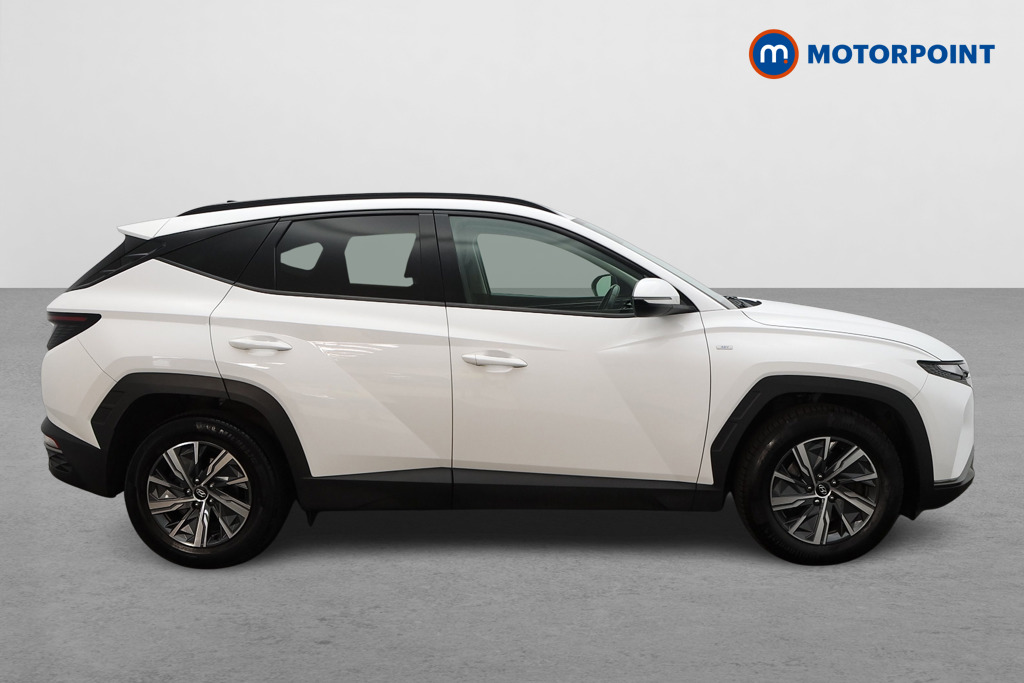 Hyundai Tucson Se Connect Manual Petrol SUV - Stock Number (1651598) - Drivers side