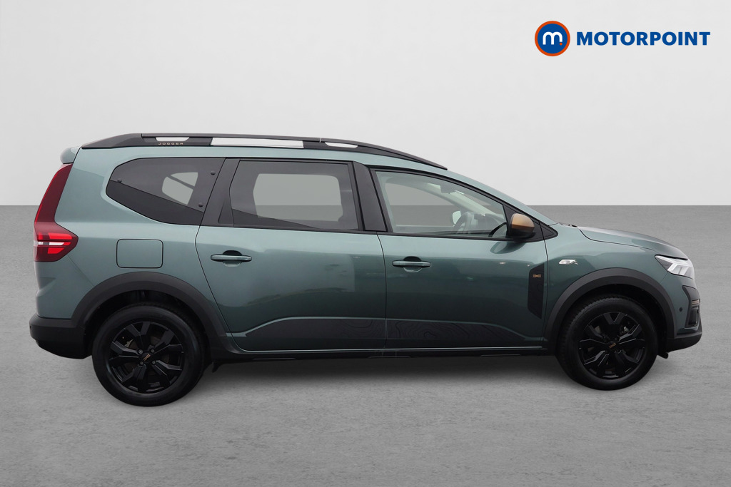 Dacia Jogger Extreme Automatic Petrol-Electric Hybrid People Carrier - Stock Number (1651758) - Drivers side