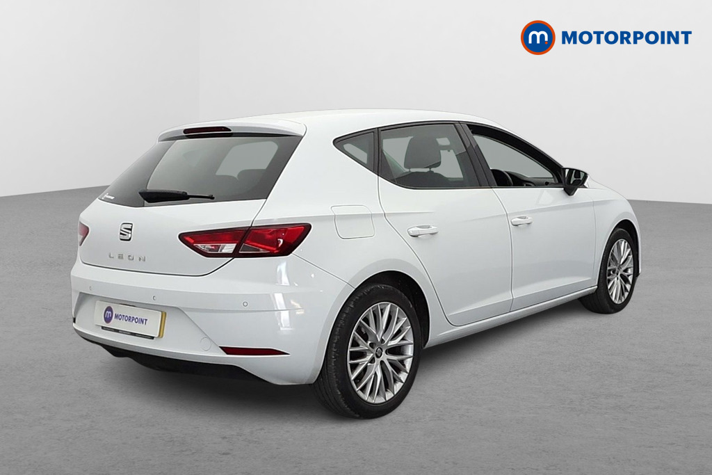 Seat Leon Se Dynamic Manual Petrol Hatchback - Stock Number (1651791) - Drivers side rear corner