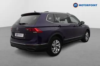 Volkswagen Tiguan Allspace Life Automatic Petrol SUV - Stock Number (1652030) - Drivers side rear corner