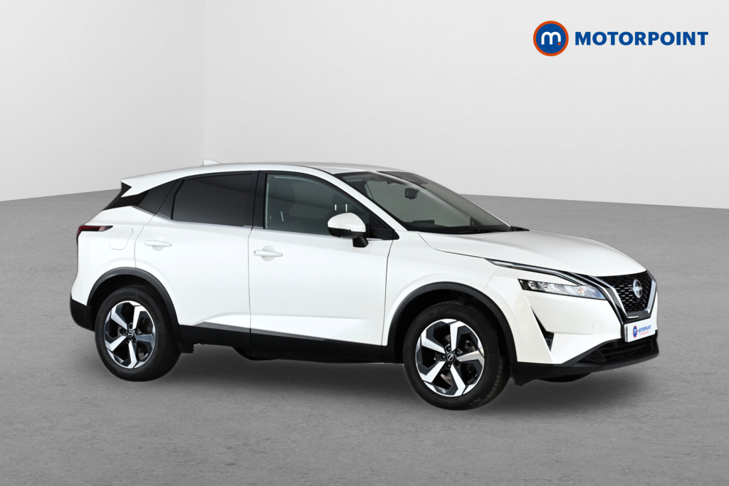 Nissan Qashqai N-Connecta Automatic Petrol SUV - Stock Number (1652039) - Drivers side front corner