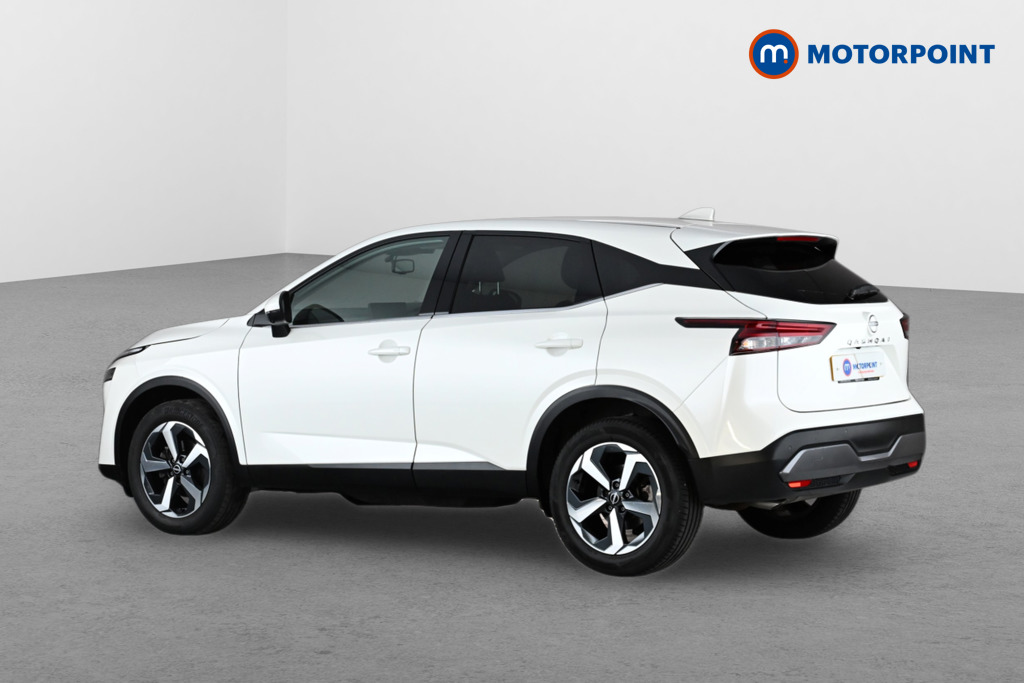 Nissan Qashqai N-Connecta Automatic Petrol SUV - Stock Number (1652039) - Passenger side rear corner