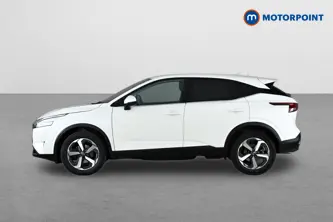Nissan Qashqai N-Connecta Automatic Petrol SUV - Stock Number (1652039) - Passenger side