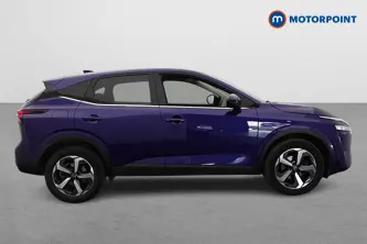Nissan Qashqai N-Connecta Manual Petrol SUV - Stock Number (1652079) - Drivers side