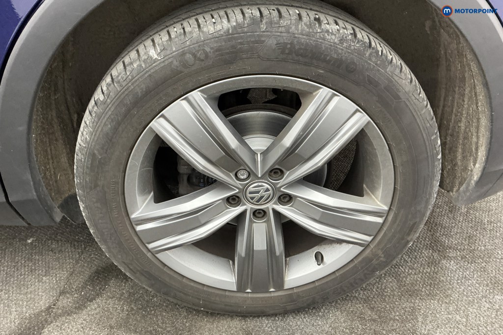 Volkswagen Tiguan Match Manual Diesel SUV - Stock Number (1652239) - 36th supplementary image