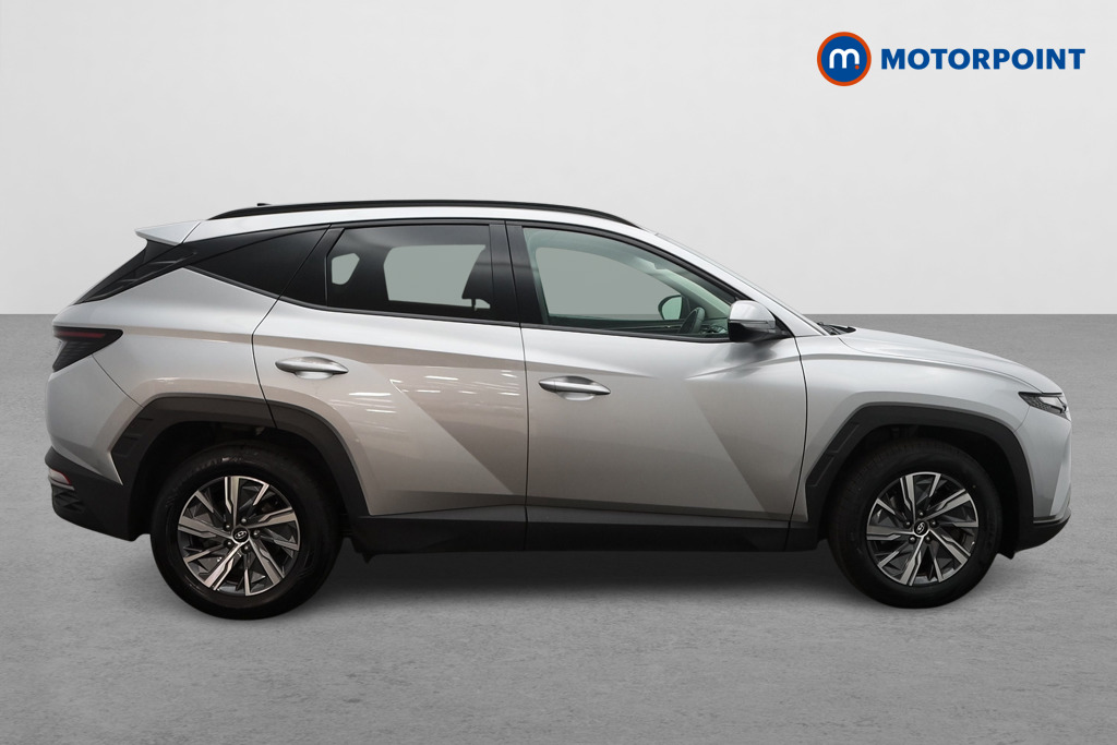 Hyundai Tucson Se Connect Manual Petrol SUV - Stock Number (1652457) - Drivers side