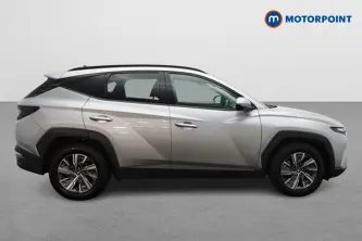 Hyundai Tucson Se Connect Manual Petrol SUV - Stock Number (1652457) - Drivers side
