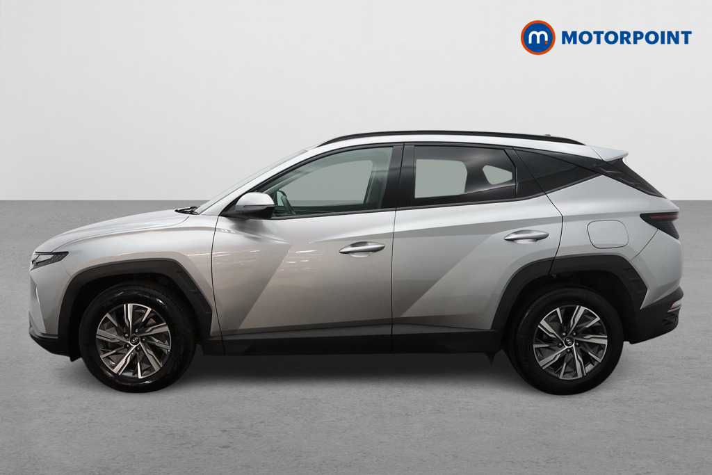Hyundai Tucson Se Connect Manual Petrol SUV - Stock Number (1652457) - Passenger side