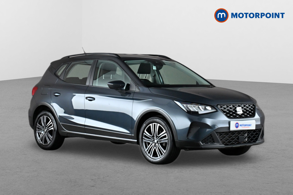 SEAT Arona listing photo