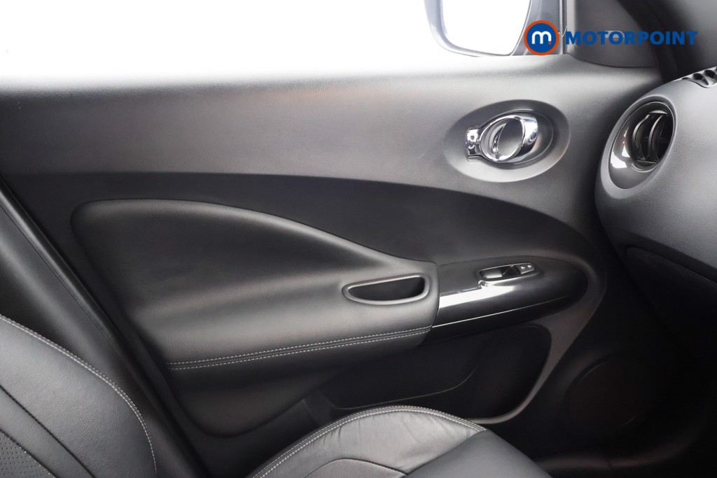 Nissan Juke Tekna Automatic Petrol SUV - Stock Number (1652665) - 11th supplementary image