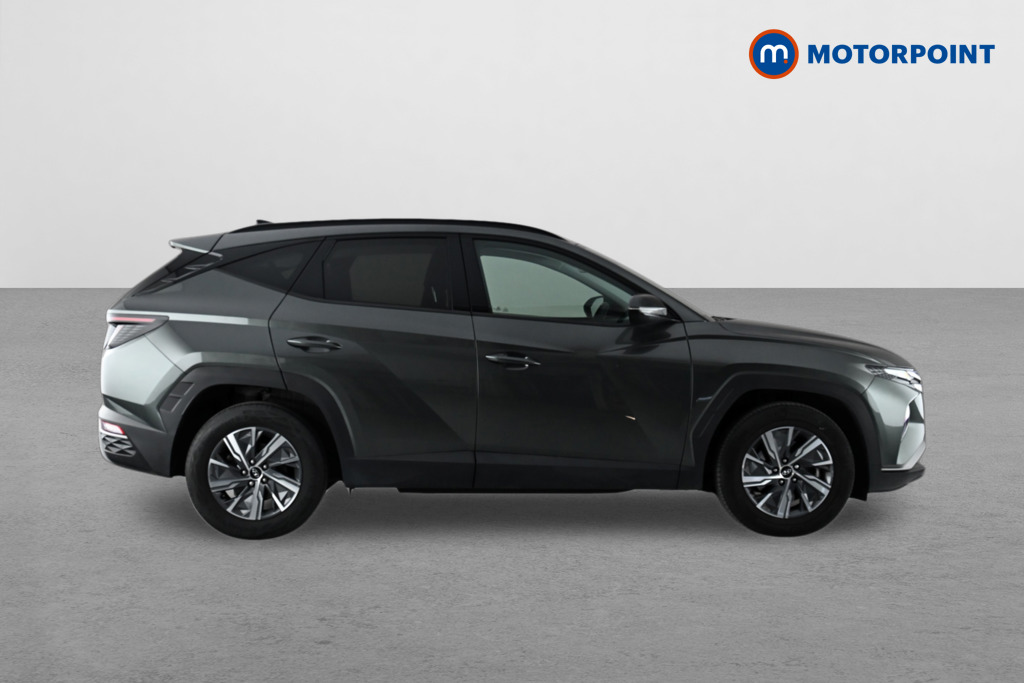 Hyundai Tucson Se Connect Manual Petrol SUV - Stock Number (1652756) - Drivers side