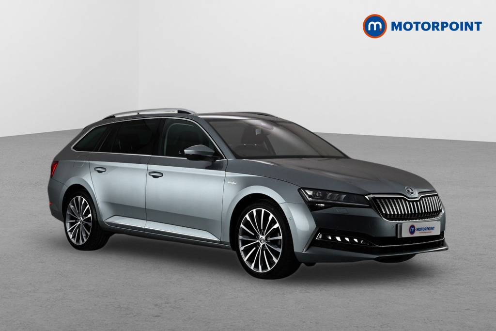 Skoda Superb listing photo