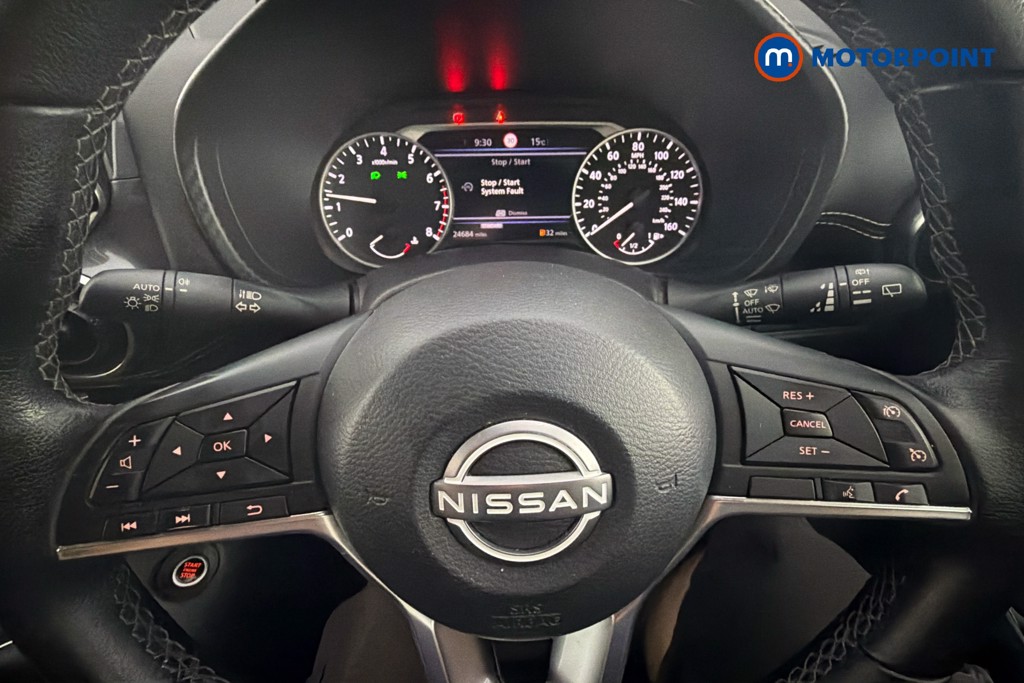 Nissan Juke N-Connecta Manual Petrol SUV - Stock Number (1653326) - 5th supplementary image